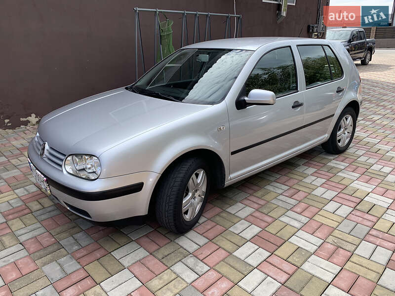 Volkswagen Golf 2001