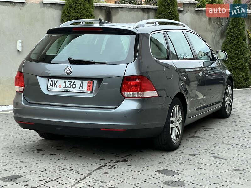 Универсал Volkswagen Golf 2009 в Мукачево