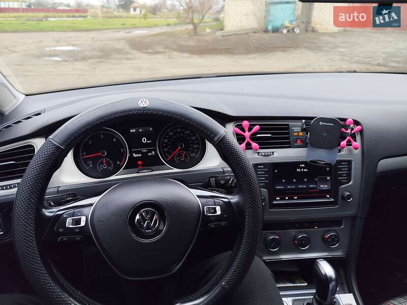 Універсал Volkswagen Golf 2015 в Козелеці