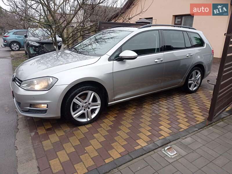 Универсал Volkswagen Golf 2014 в Луцке