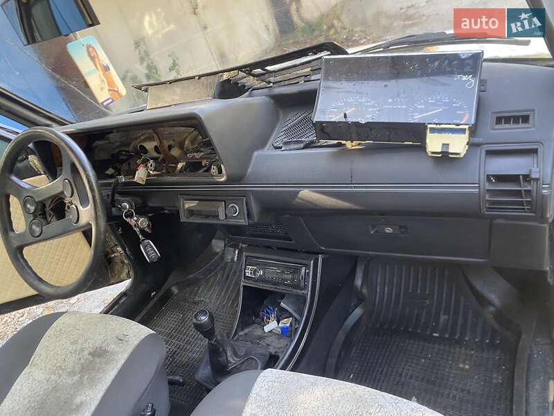 Хэтчбек Volkswagen Golf 1982 в Одессе
