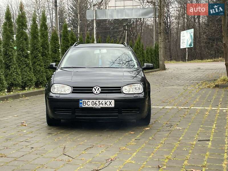 Volkswagen Golf 2004