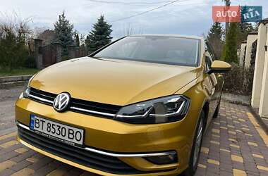 Хэтчбек Volkswagen Golf 2018 в Чугуеве