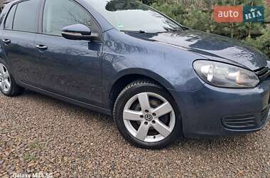Хэтчбек Volkswagen Golf 2009 в Вижнице
