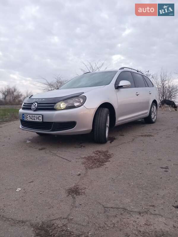 Універсал Volkswagen Golf 2011 в Вознесенську