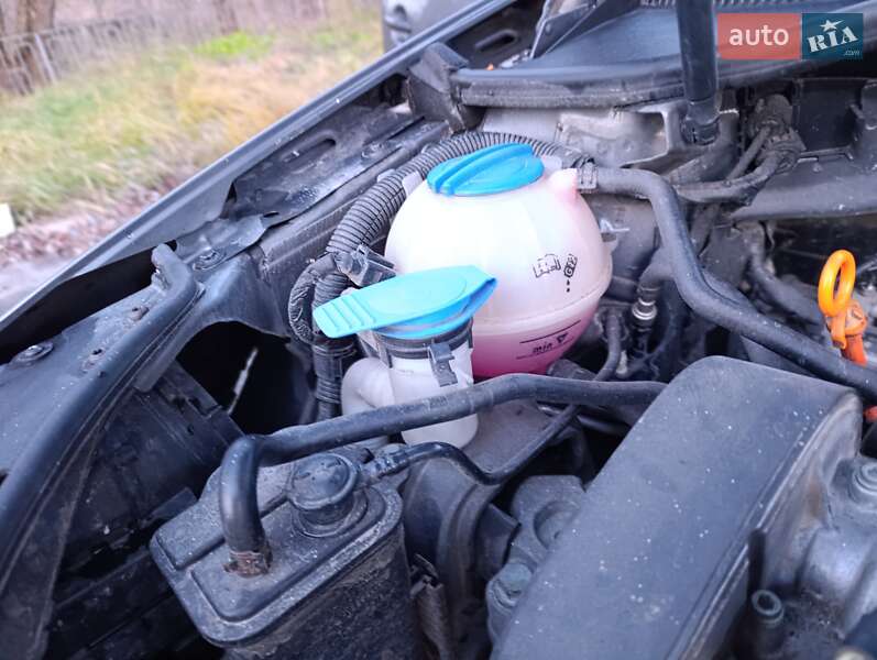 Хэтчбек Volkswagen Golf 2004 в Хмельницком фото 35 Хэтчбек Volkswagen Golf 2004 в Хмельницком