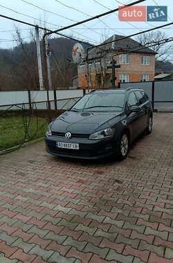 Универсал Volkswagen Golf 2014 в Хусте