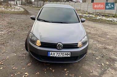 Хэтчбек Volkswagen Golf 2010 в Харькове
