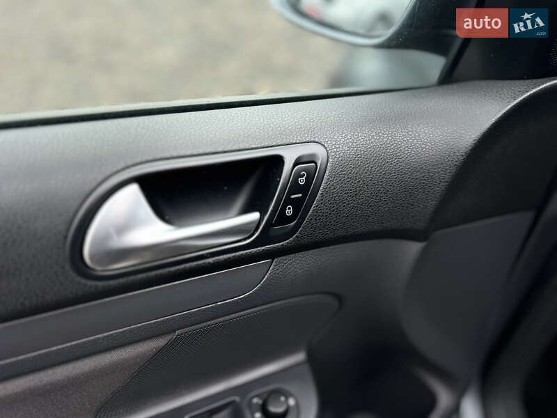 Универсал Volkswagen Golf 2008 в Полтаве