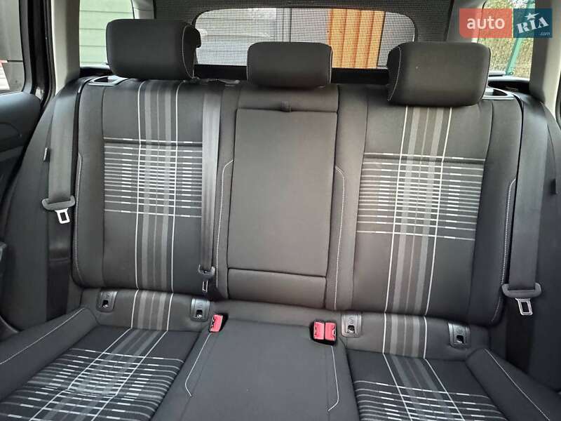 Универсал Volkswagen Golf 2016 в Дрогобыче фото 58 Универсал Volkswagen Golf 2016 в Дрогобыче