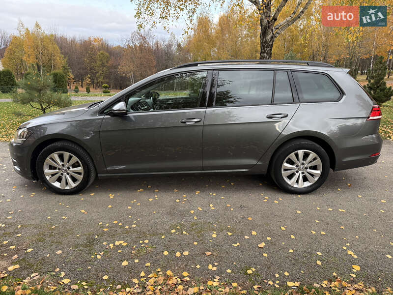 Універсал Volkswagen Golf 2018 в Хмельницькому