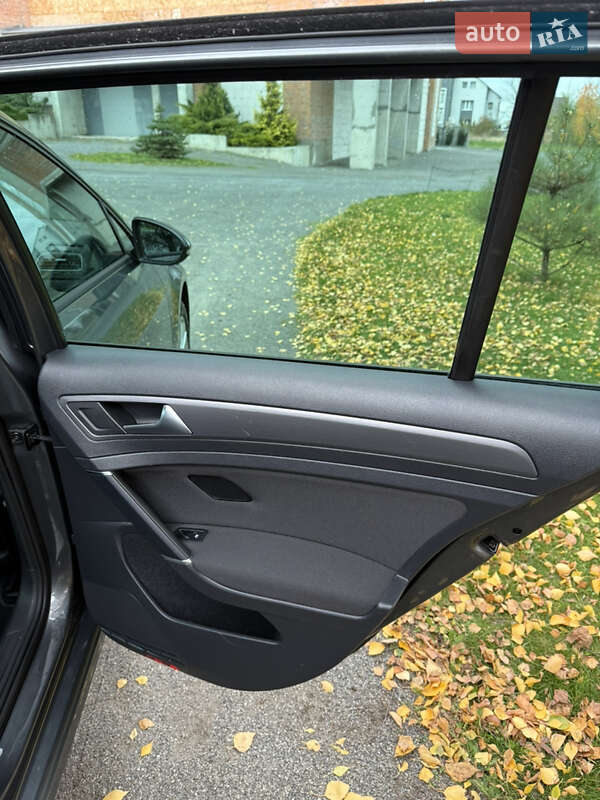 Універсал Volkswagen Golf 2018 в Хмельницькому