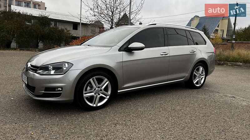 Універсал Volkswagen Golf 2016 в Кам'янець-Подільському