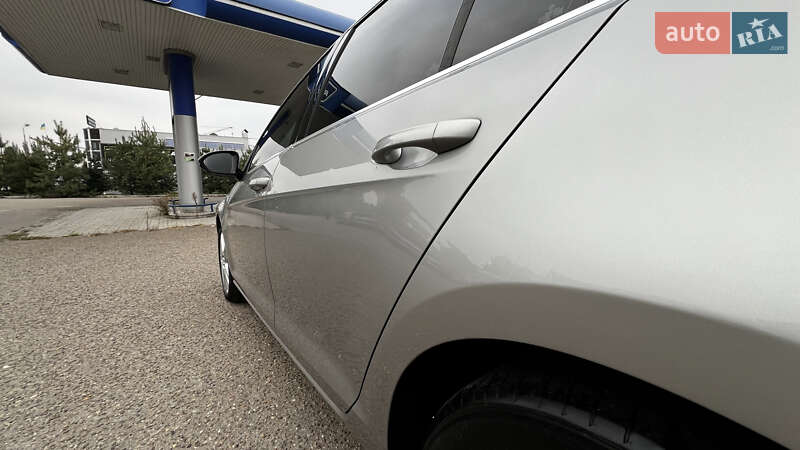 Універсал Volkswagen Golf 2016 в Кам'янець-Подільському