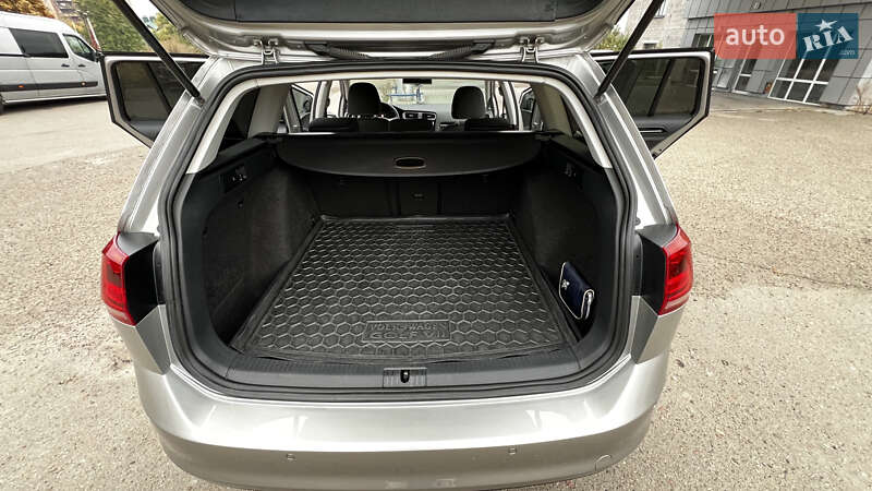 Універсал Volkswagen Golf 2016 в Кам'янець-Подільському