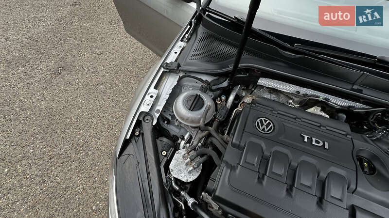 Універсал Volkswagen Golf 2016 в Кам'янець-Подільському