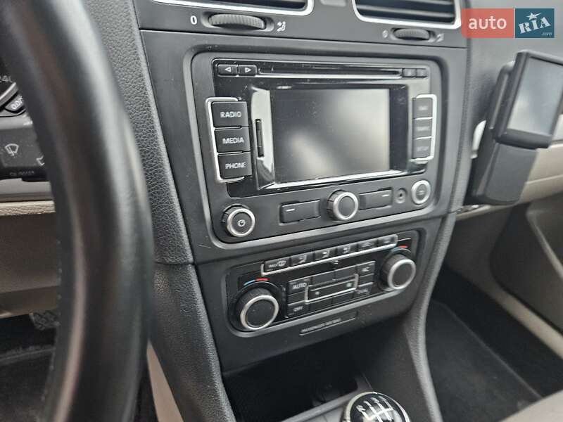 Универсал Volkswagen Golf 2010 в Луцке фото 8 Универсал Volkswagen Golf 2010 в Луцке