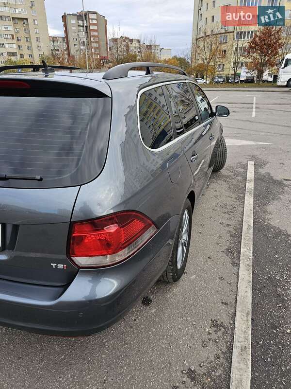 Универсал Volkswagen Golf 2012 в Ивано-Франковске