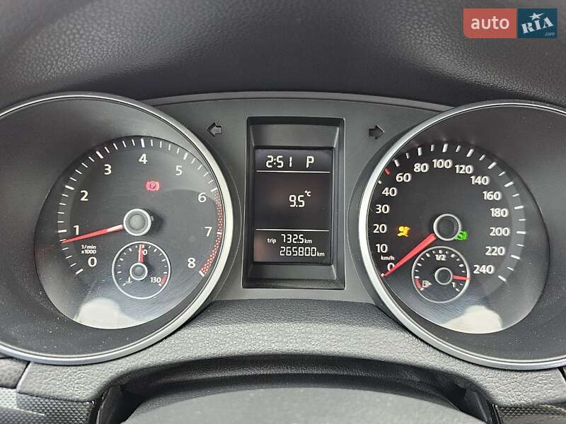 Универсал Volkswagen Golf 2012 в Ивано-Франковске