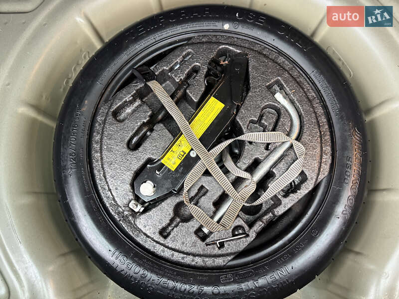 Хэтчбек Volkswagen Golf 2010 в Кременце