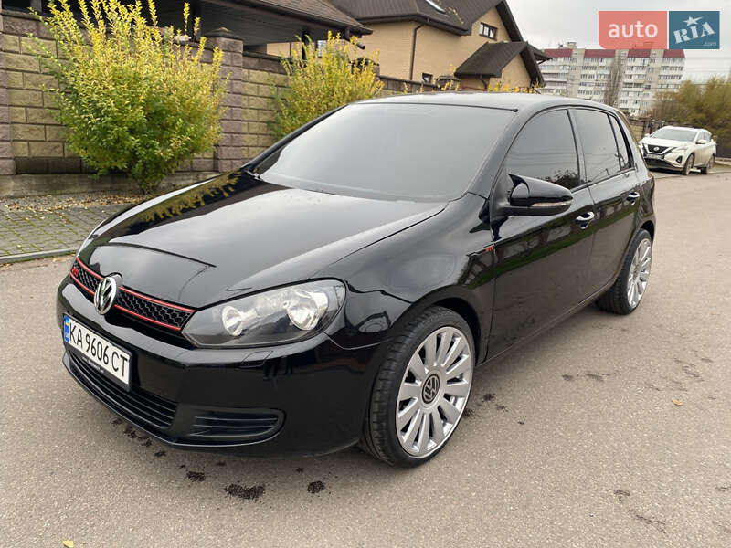 Хэтчбек Volkswagen Golf 2009 в Житомире
