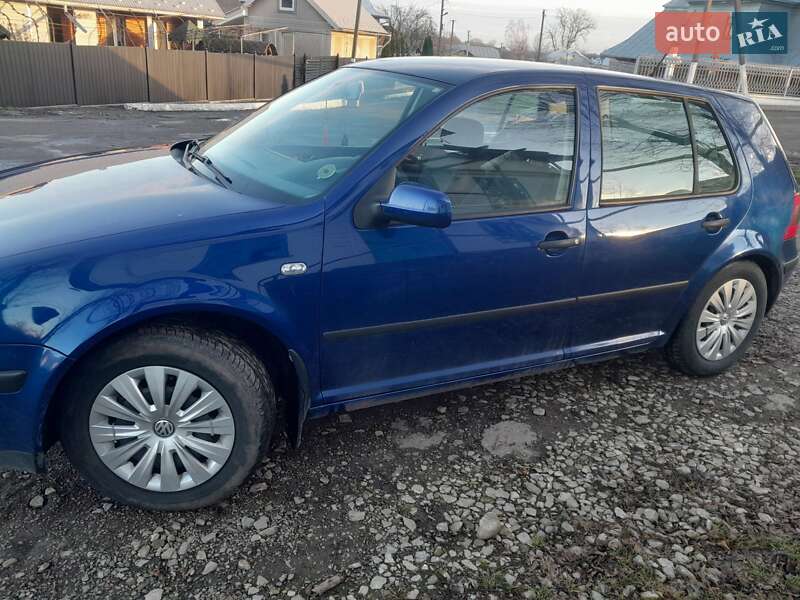 Хэтчбек Volkswagen Golf 2001 в Коломые