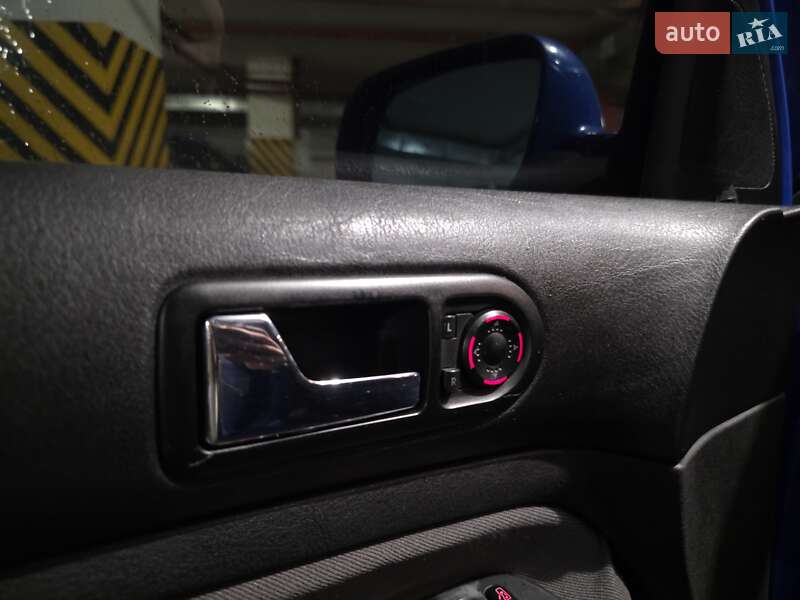 Хэтчбек Volkswagen Golf 1998 в Одессе