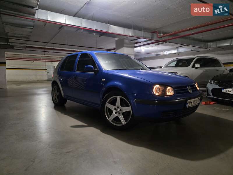 Хэтчбек Volkswagen Golf 1998 в Одессе