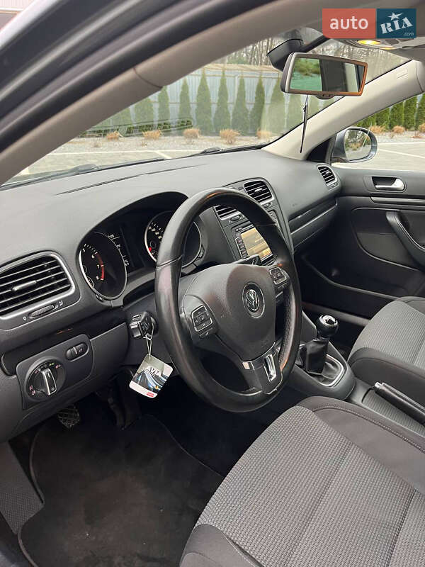 Универсал Volkswagen Golf 2011 в Луцке фото 16 Универсал Volkswagen Golf 2011 в Луцке