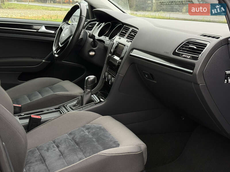 Универсал Volkswagen Golf 2015 в Стрые фото 45 Универсал Volkswagen Golf 2015 в Стрые