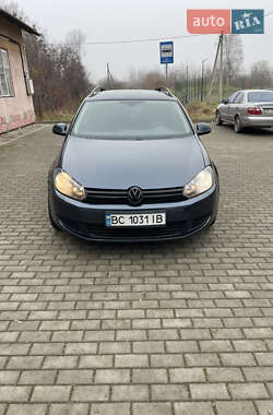 Універсал Volkswagen Golf 2010 в Львові