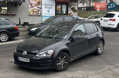 Хетчбек Volkswagen Golf 2015 в Обухові