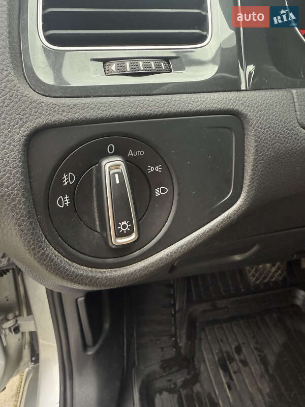 Универсал Volkswagen Golf 2019 в Житомире фото 10 Универсал Volkswagen Golf 2019 в Житомире