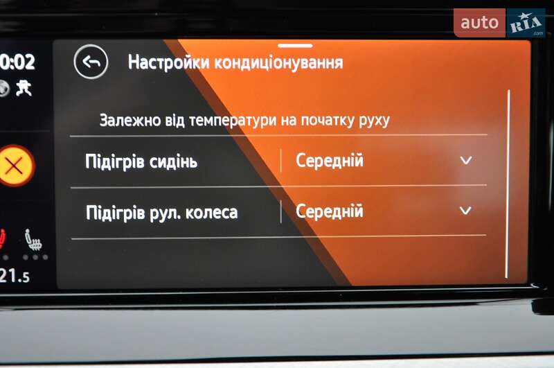 Хетчбек Volkswagen Golf 2022 в Одесі