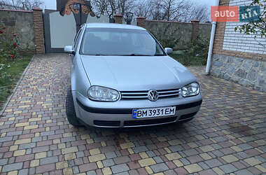 Хетчбек Volkswagen Golf 2001 в Бобровиці