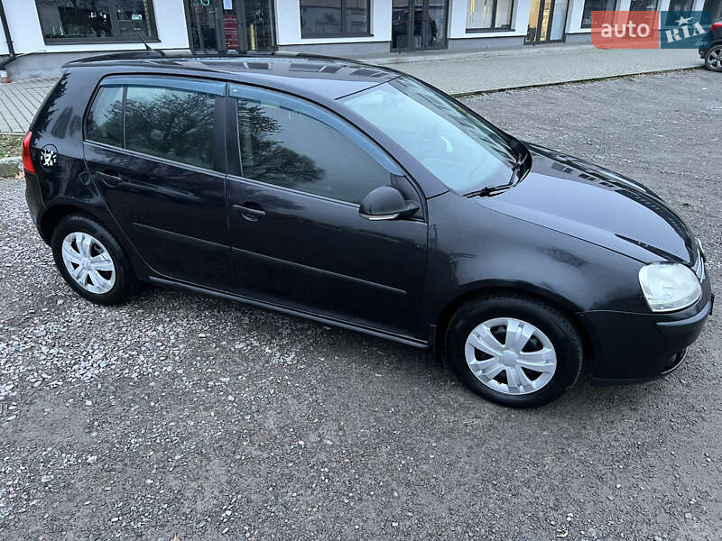 Хетчбек Volkswagen Golf 2007 в Львові