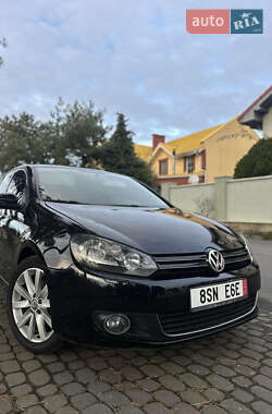Хетчбек Volkswagen Golf 2009 в Ужгороді