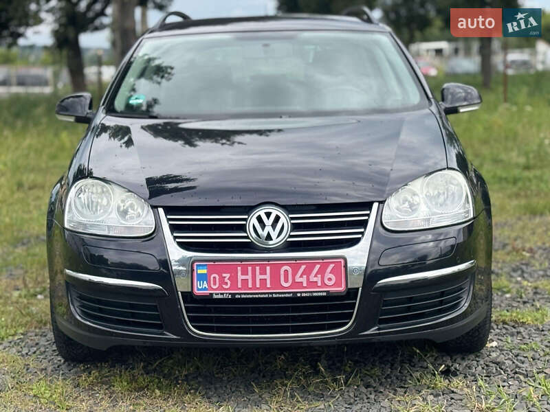 Универсал Volkswagen Golf 2009 в Луцке