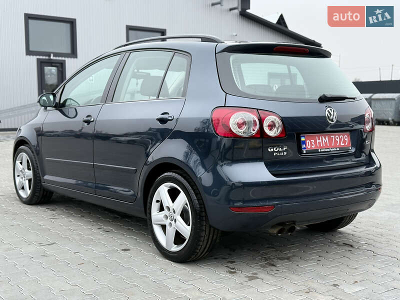 Хэтчбек Volkswagen Golf 2009 в Владимире