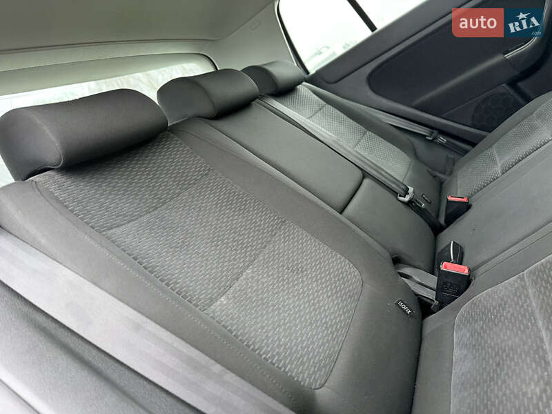 Хэтчбек Volkswagen Golf 2009 в Владимире