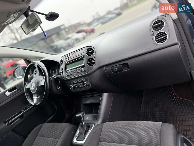 Хэтчбек Volkswagen Golf 2009 в Владимире