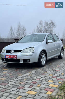 Хетчбек Volkswagen Golf 2007 в Луцьку
