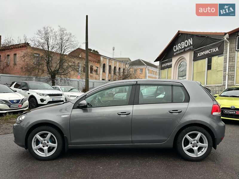 Хэтчбек Volkswagen Golf 2011 в Виннице
