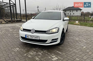 Универсал Volkswagen Golf 2016 в Луцке