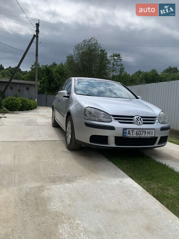 Volkswagen Golf 2004