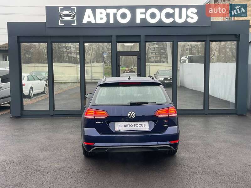 Універсал Volkswagen Golf 2017 в Києві