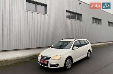 Універсал Volkswagen Golf 2008 в Мукачевому