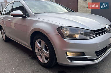 Універсал Volkswagen Golf 2015 в Києві