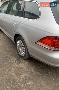 Универсал Volkswagen Golf 2009 в Козине