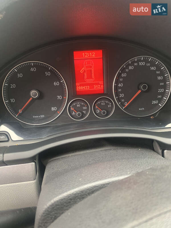 Универсал Volkswagen Golf 2009 в Козине